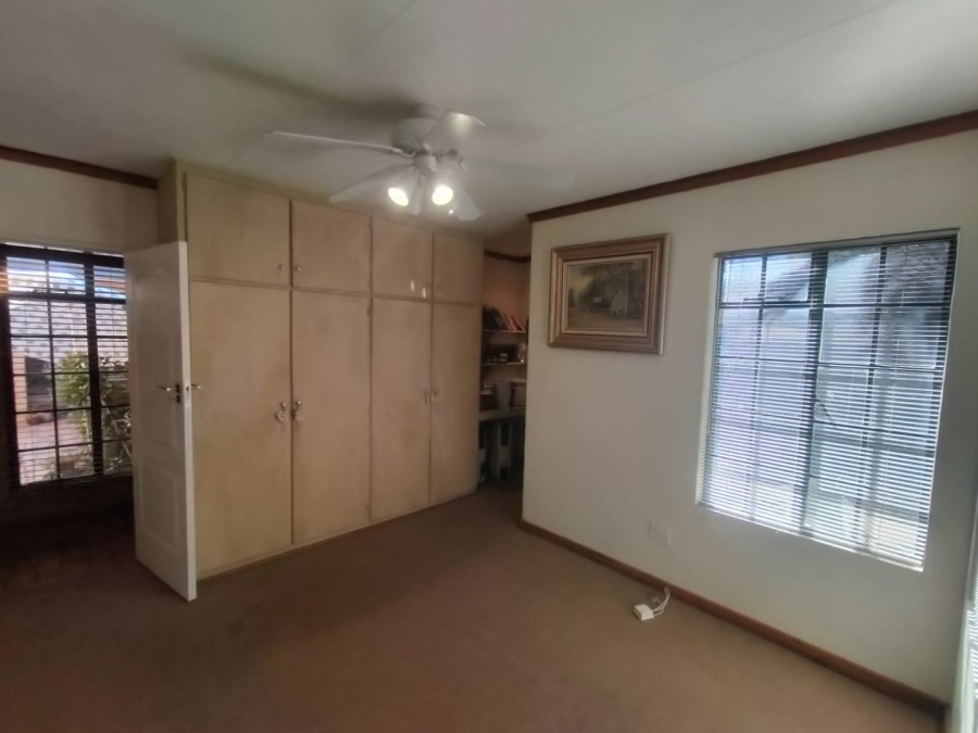 4 Bedroom Property for Sale in Pentagon Park Free State